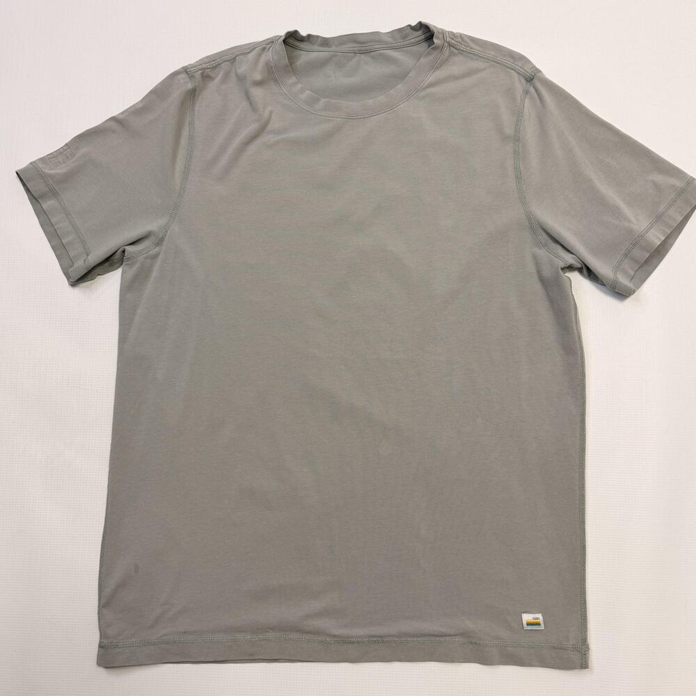 Vuori Shirt Mens XL Gray Short Sleeve Crewneck Basic Tee Soft Jersey Athletic